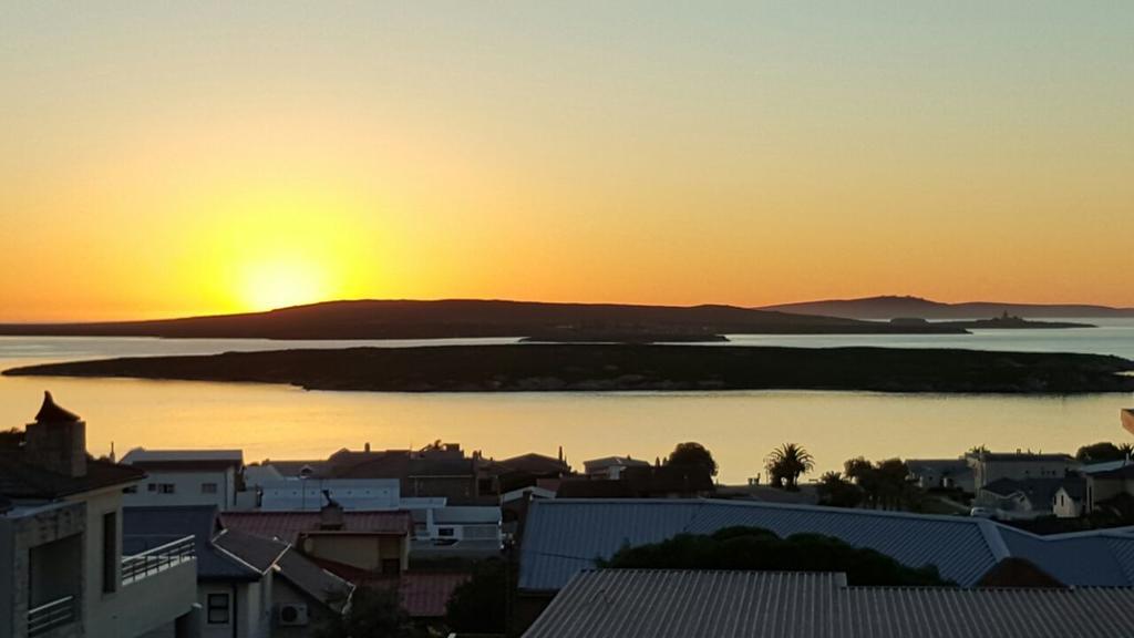 Seagulls Guest House Langebaan Ngoại thất bức ảnh