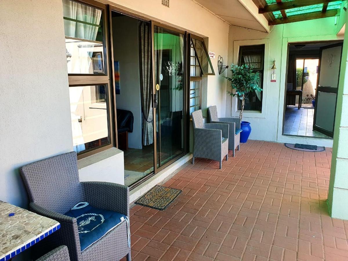 Seagulls Guest House Langebaan Ngoại thất bức ảnh